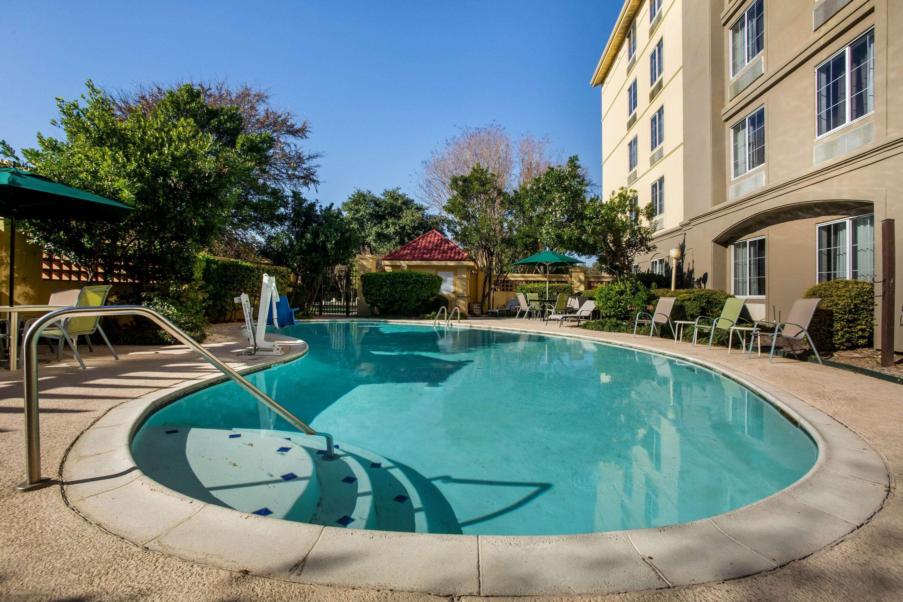 La Quinta By Wyndham Austin Southwest Hotell Exteriör bild