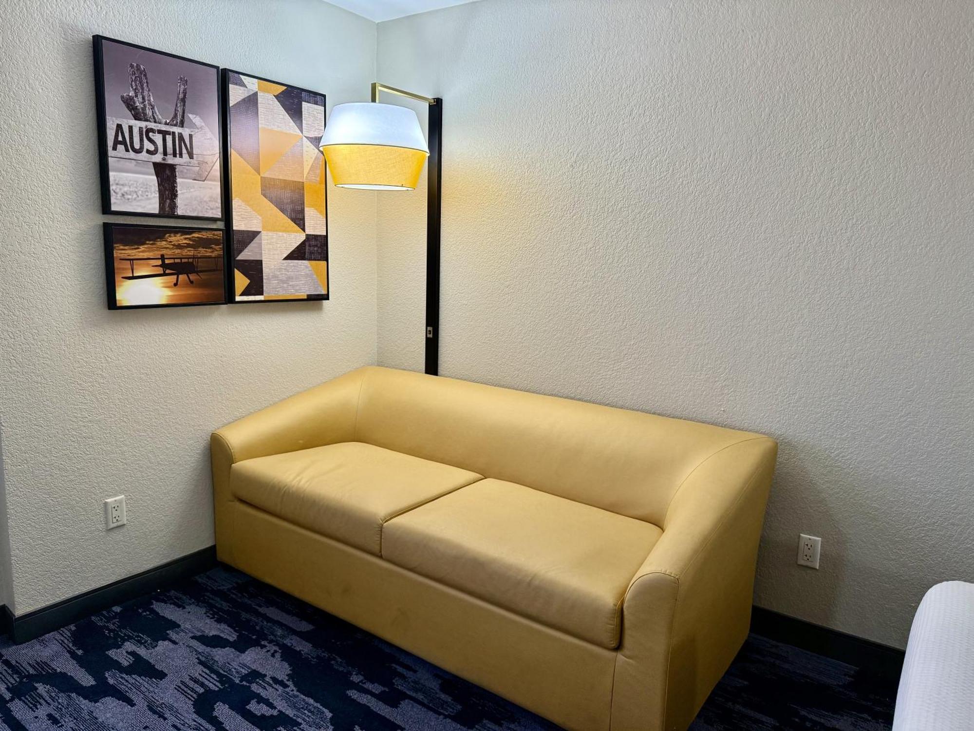 La Quinta By Wyndham Austin Southwest Hotell Exteriör bild