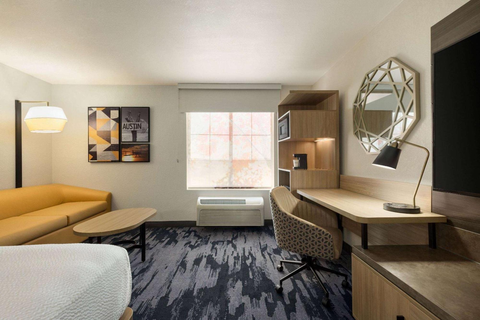 La Quinta By Wyndham Austin Southwest Hotell Exteriör bild